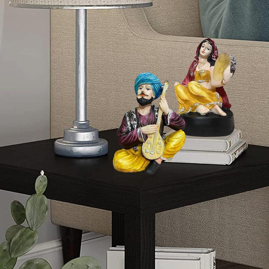 Harz Rajasthani Traditionelles Paar mit Musikinstrumenten für Heimdekoration - (Set aus 2, Mehrfarbig)