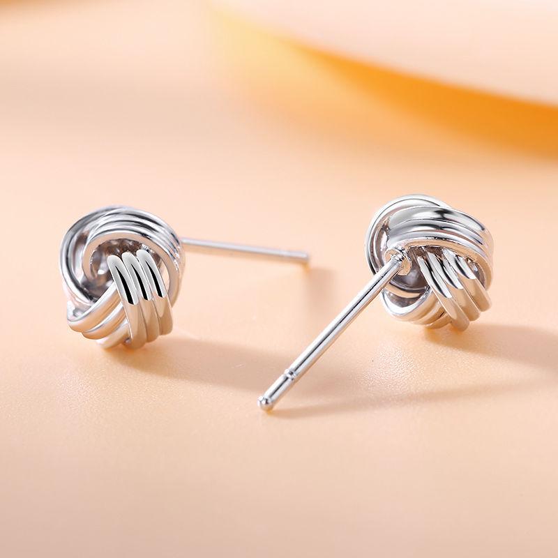 2025 Elegant Classic Twisted Stud Earrings for Students