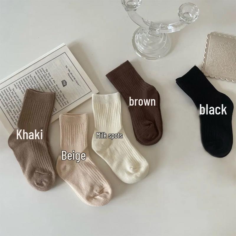 Children's Cartoon Mid-Calf Socks - Multiple Styles, For Boys, Girls, and Babies, Perfect for Autumn/Winter Sports and Students