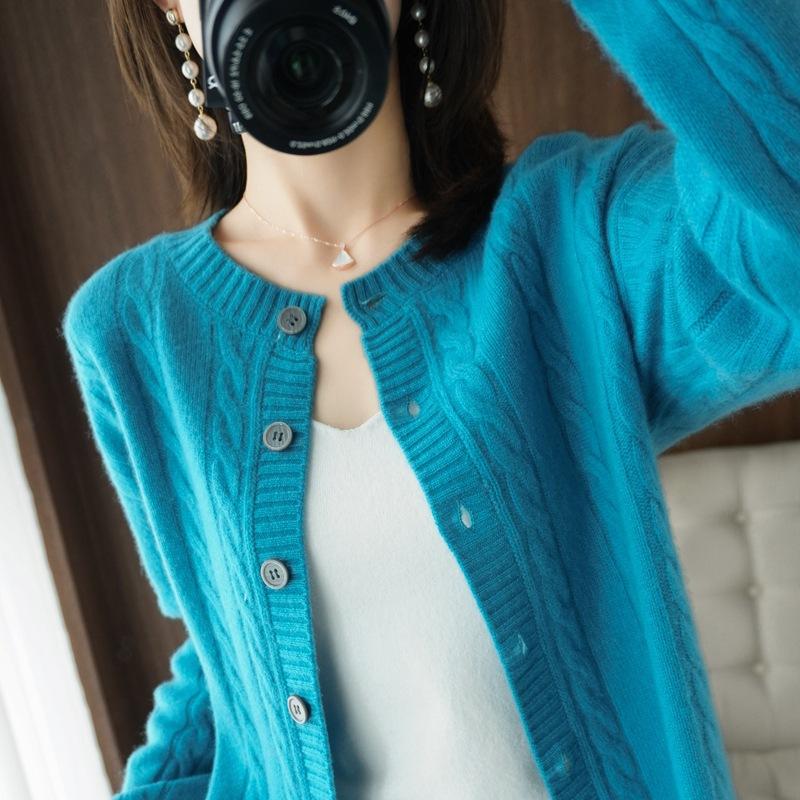 Twist crew neck cardigan women's shoulder loose solid color top fashionable and elegant sweater jacket women's spring and autumn simple