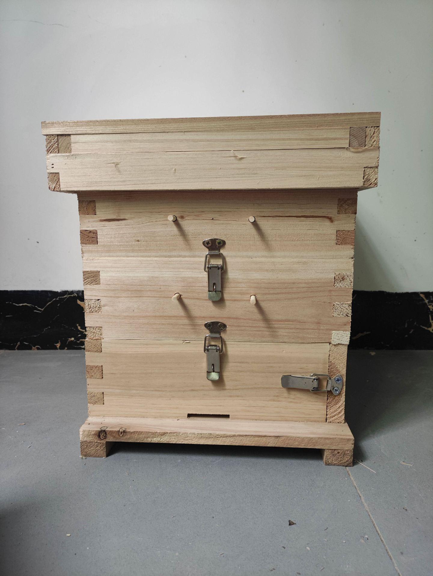 Medium Full Cedar Beehive Set, Raw Wood, Five-Layer, Square Thickened Box for Earth Rearing, Free Shipping.