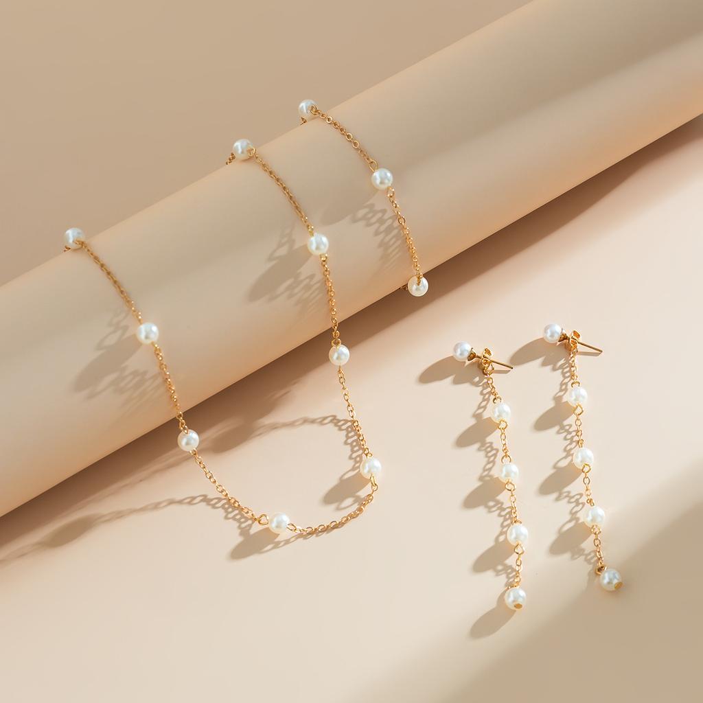 European and American French Commuter Temperament Pearl Chain Necklace, Simple Geometric Round Bead Fringed Item Set