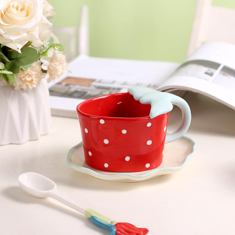 Wind Strawberry Underglaze Ceramic Coffee Cup And Saucer Set, Cute Girls Afternoon Tea Cup Children'S Breakfast Cup