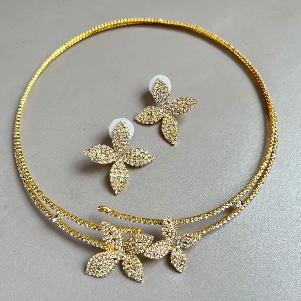 Exquisite Flower Choker Necklace Earrings Set for Women Rhinestone Bride Wedding Collar Jewelry Set Fashion Party Daily Gifts
