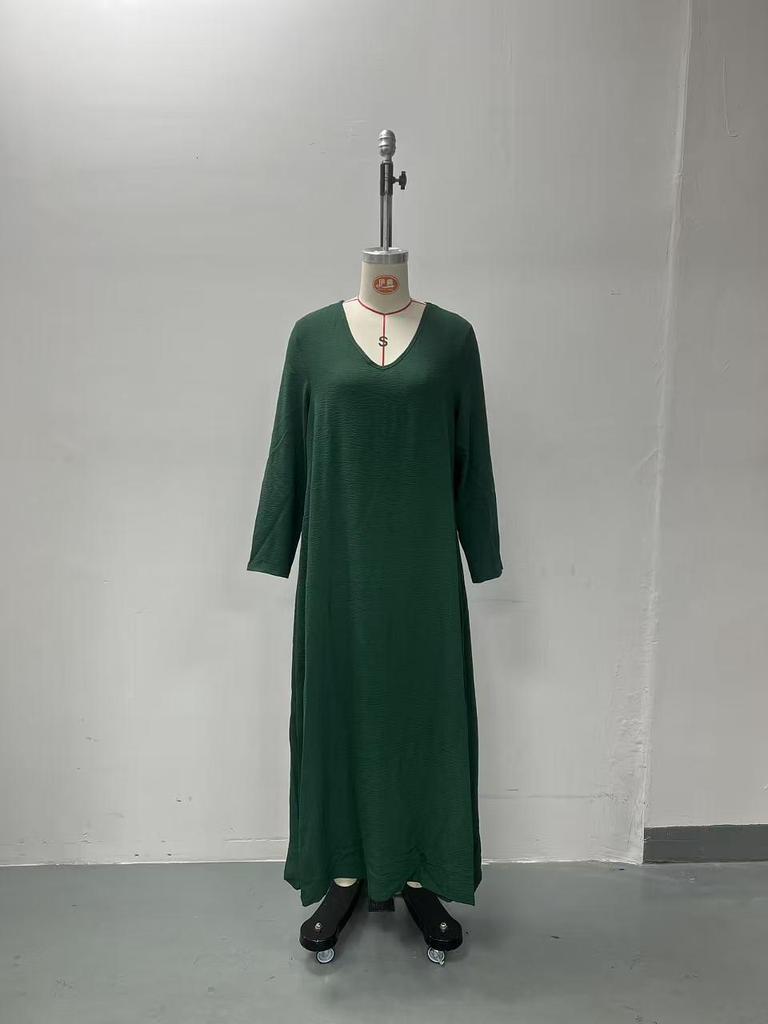 2025 Autumn/Winter Elegant European & American Solid Color Long Sleeve Slimming Maxi Dress