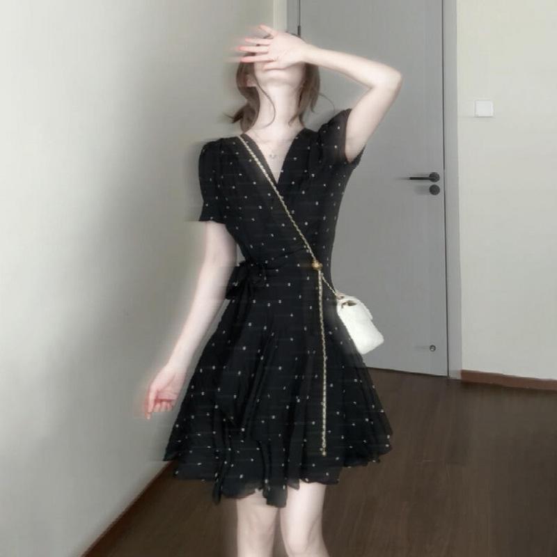 

Women s Black Polka Dot Waist-Cinching V-Neck Short Sleeve Summer Dress, 2025 French Style S (70-100 jin)