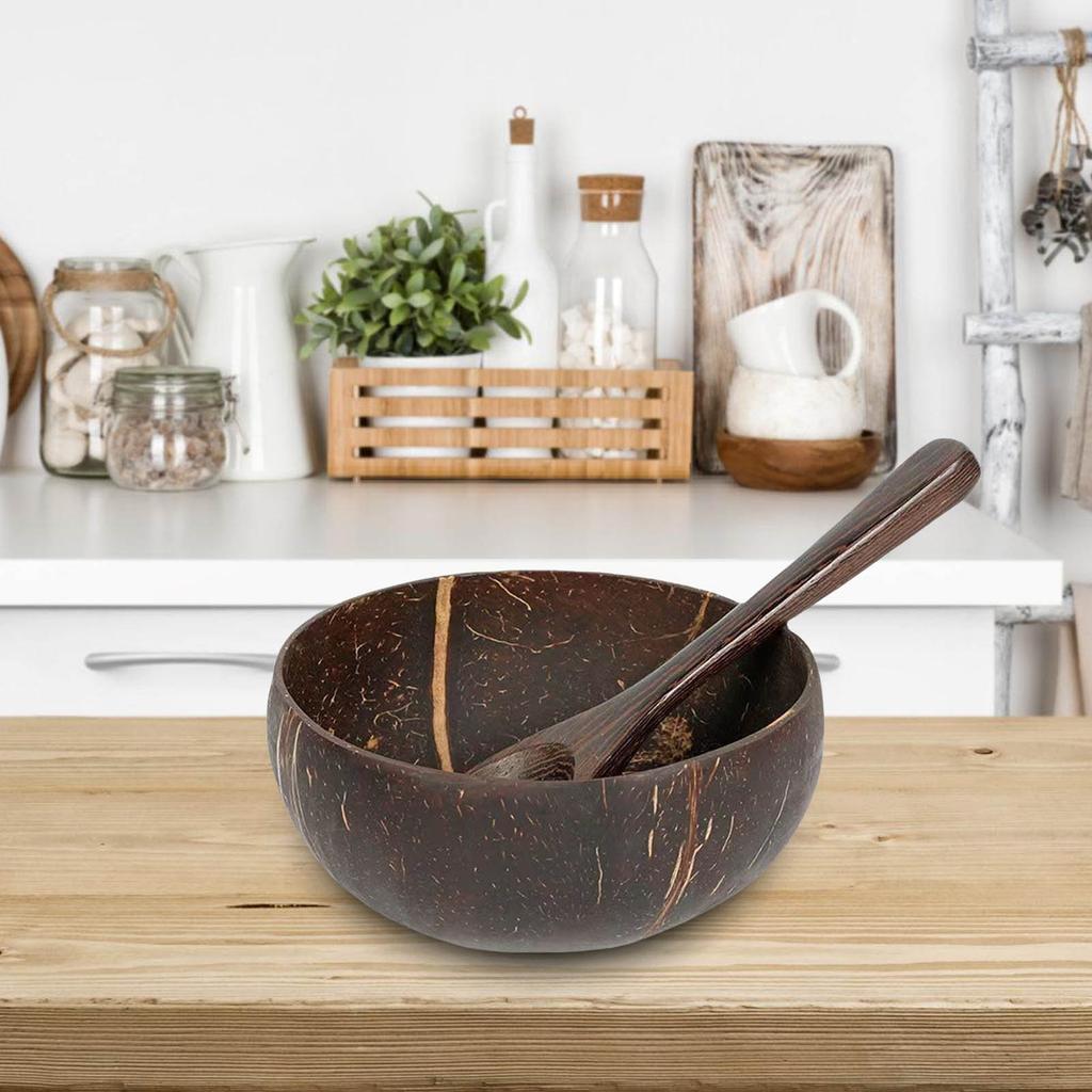 Naturlig kokosbollesett med treskje Miljøvennlig håndlaget servise for salater og smoothies