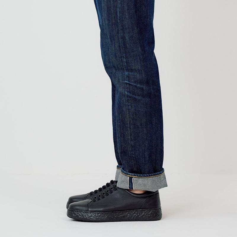 Young Age Male Goatskin Bumpy Sneakers Black