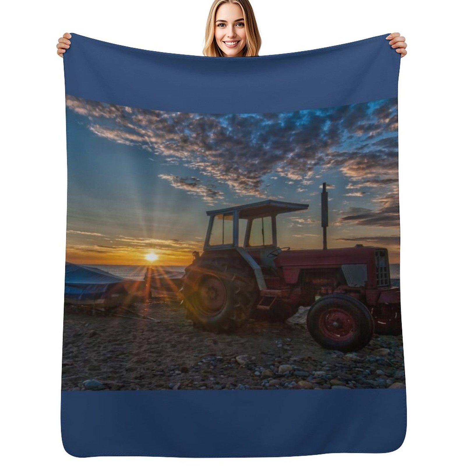 Tractor on the Beach at Sunrise Throw Blanket Reusable Durable Soft Blanket for All Seasons 102x76cm(40x30in)