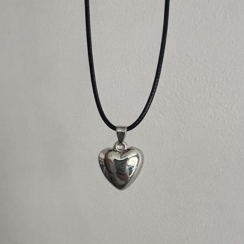 European and American Jewelry Simple Love- Pendant All-match Clavicle Chain Novel Wax Line Cold Wind Necklace for Girl