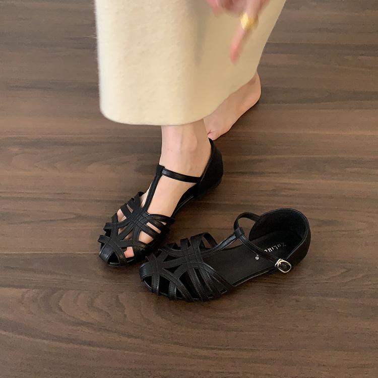 Fashion Shoes 2025 Summer Sandals Woman Heel Original Round Toe Breathable Retro New Girls Gladiator Flat Rome Slipper Slides Scandals