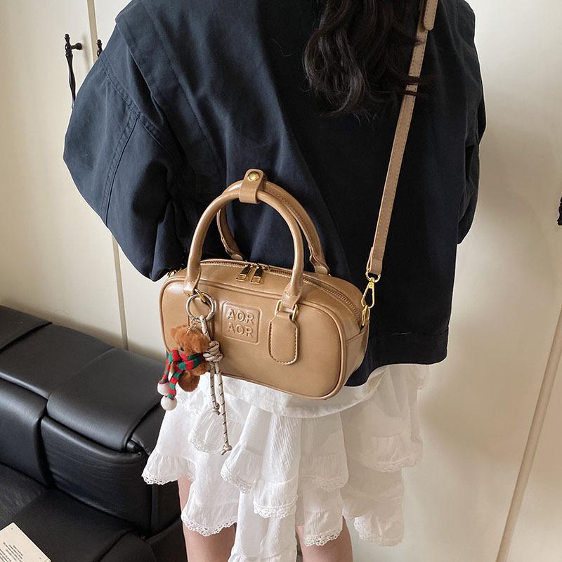 Handbag Women's New Versatile Small Square Bag Large-capacity Commuter Bag Shoulder Messenger Bag