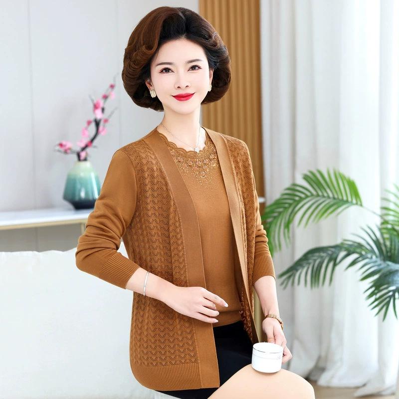 

Mother s Day Spring/Summer Knit Cardigan & Ice Silk Two-Piece Set for Stylish Middle-Aged Women L