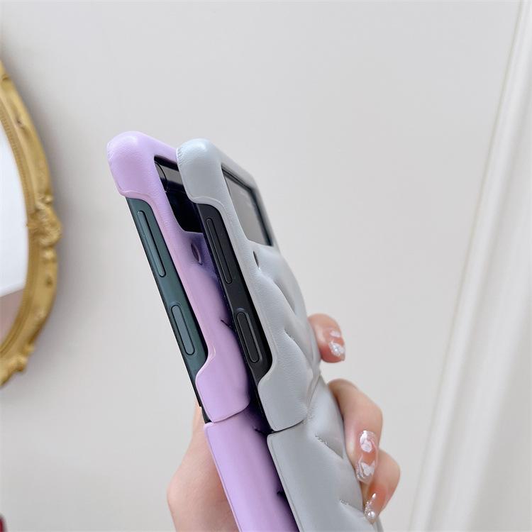 Applicable to Samsung ZFlip3 folding screen leather mobile phone case V-pattern Korean zflip4 generation back cover protective case