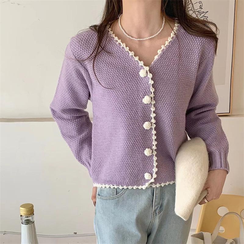 Süßer kurzer Abschnitt kleiner frischer Strickjacke mit V-Ausschnitt für Damen Herbst kleiner duftender Wind lockere Pulloverjacke für Damen