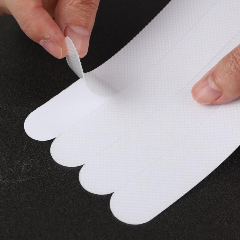 

1 set of bathroom anti-slip stickers
