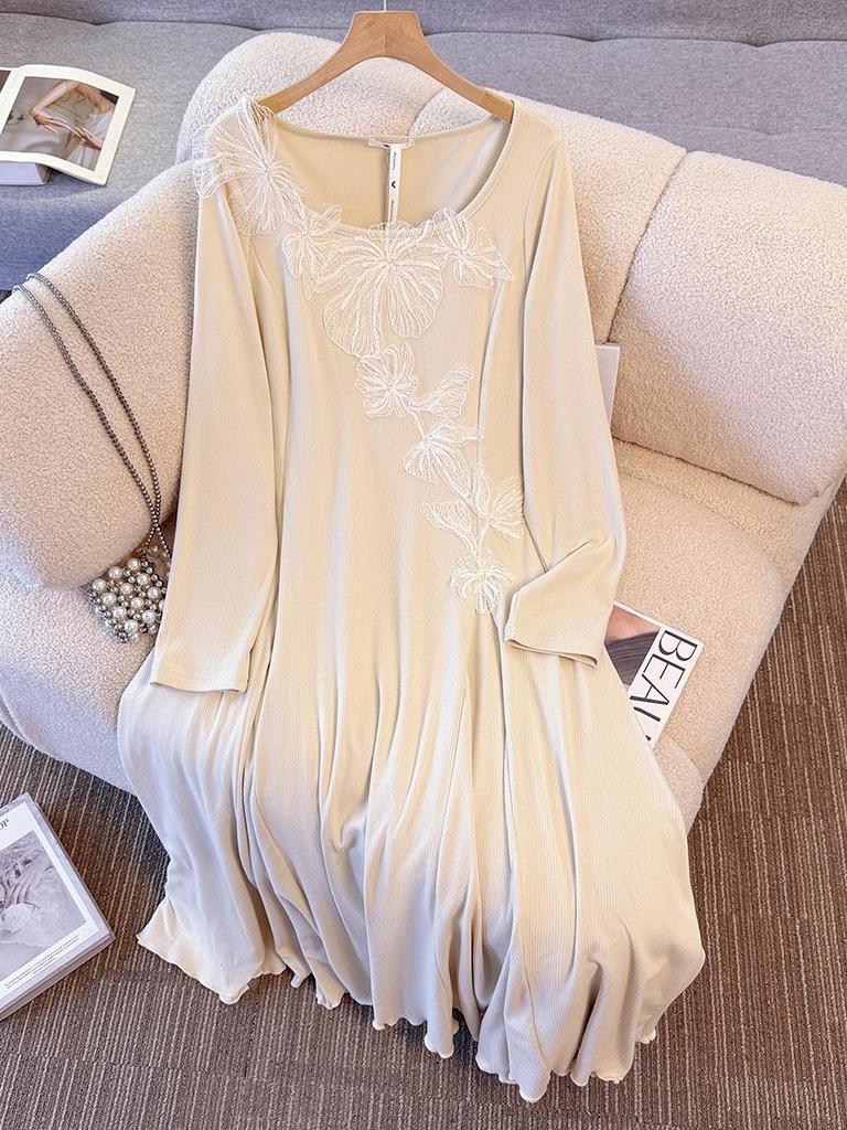 Plus Size Elegant Knit Dress for Women (130-300 Jin) - Embroidered Inlay with Large Hem, Perfect for Spring and Autumn
