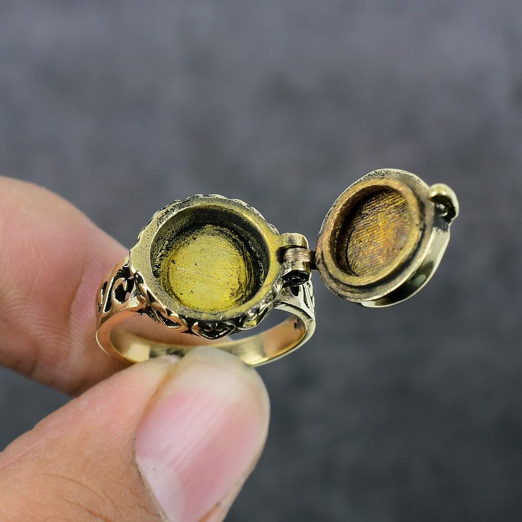 Poison Star Look Handmade Brass Jewelry Ring Size 9.5