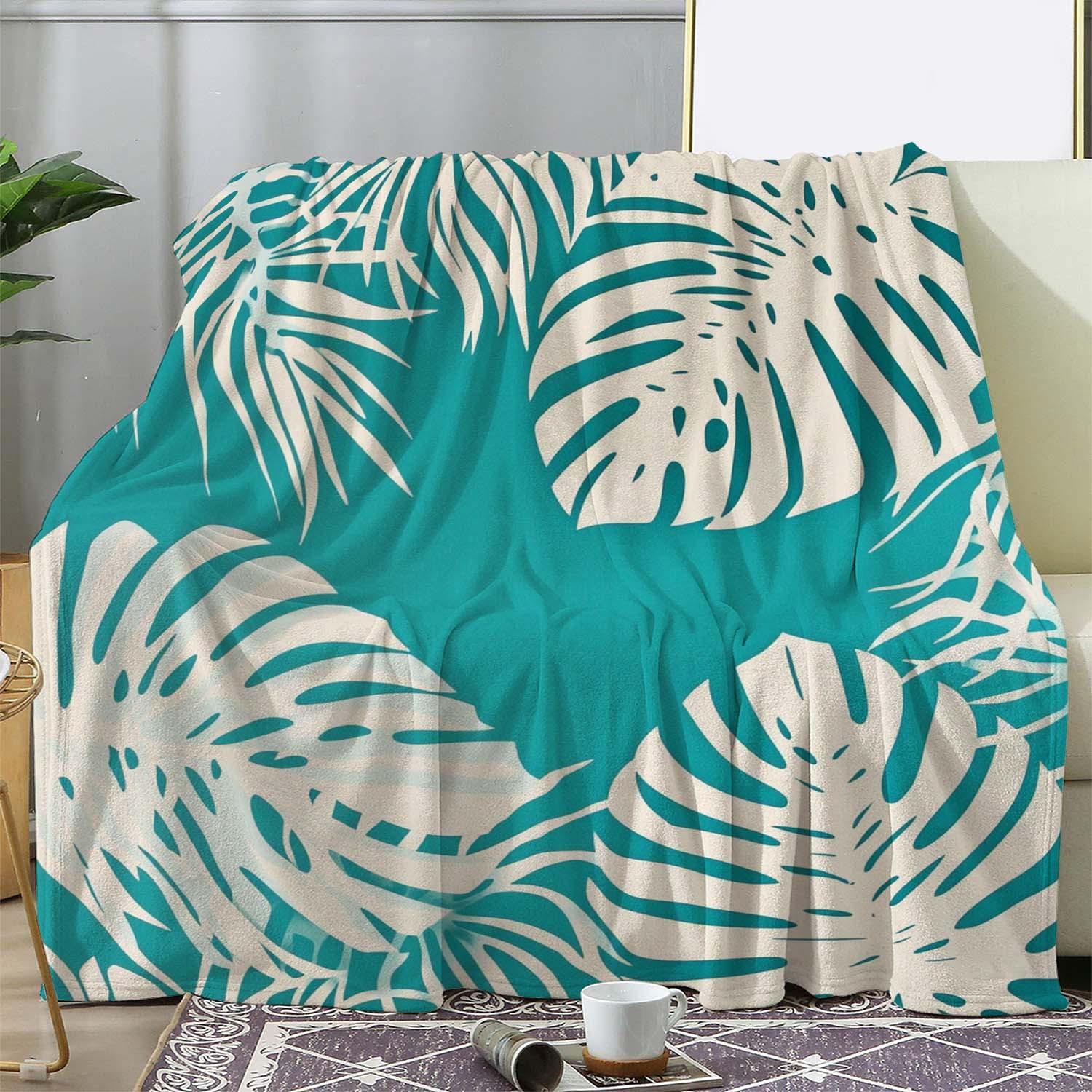 Tropical leaf printed flannel blanket is soft and comfortable, suitable for all seasons, suitable for sofas, beds, cars, offices, camping, and travel 75X95CM