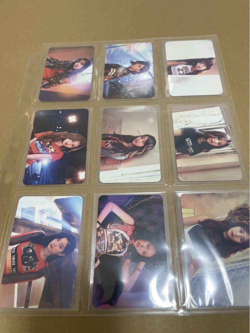 

[USED] TWICE paper toy trading card