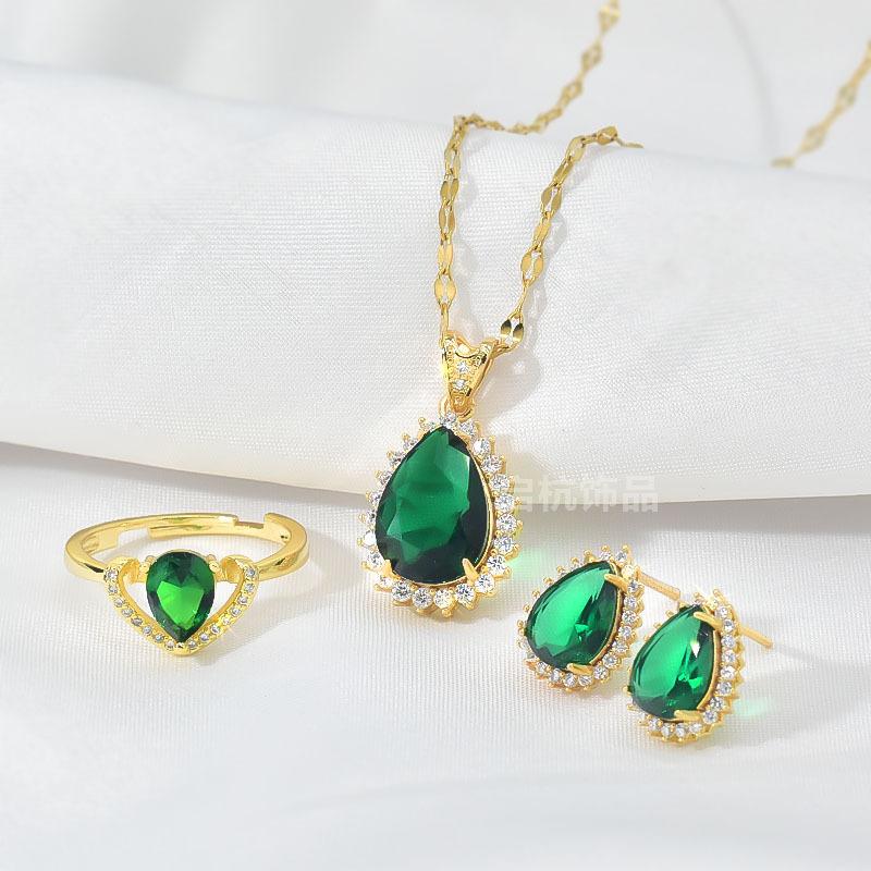 Titanium Steel Water Drop Necklace Women'S Light Luxury Retro Versatile Inlaid Green Crystal Zircon Pendant Collarbone Chain