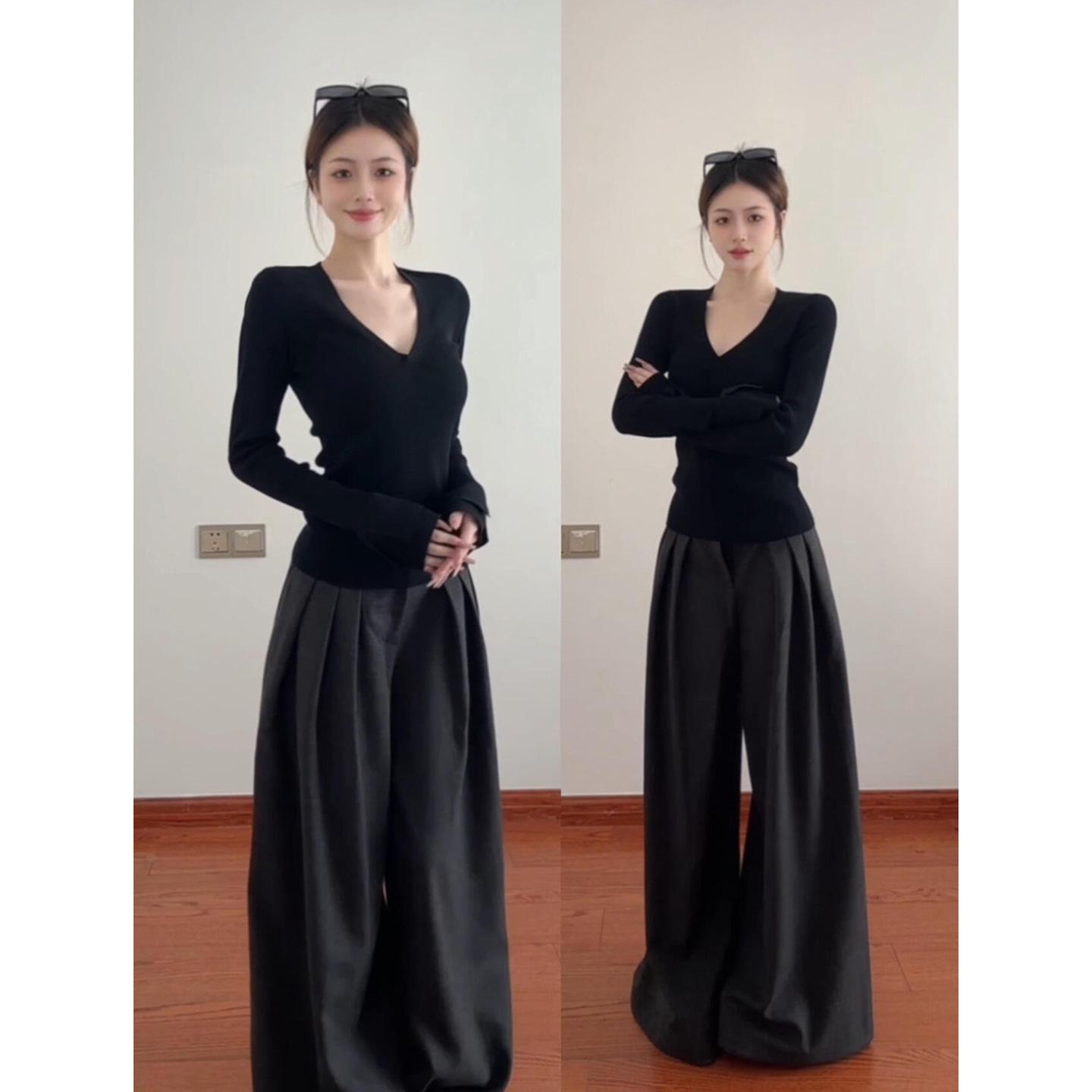 

Women s Black V-Neck Slim Fit Long-Sleeve T-Shirt - Cinched Waist Korean Style for Early Autumn and Winter. M (Recommended 45-50 kg)