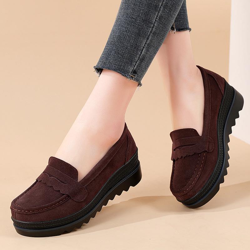 Spring Autumn High Quality Women Shoes Light Comfort Flas Platform Shoes Metal Buckle Casual Mother Shoes Wedge Women Loafers