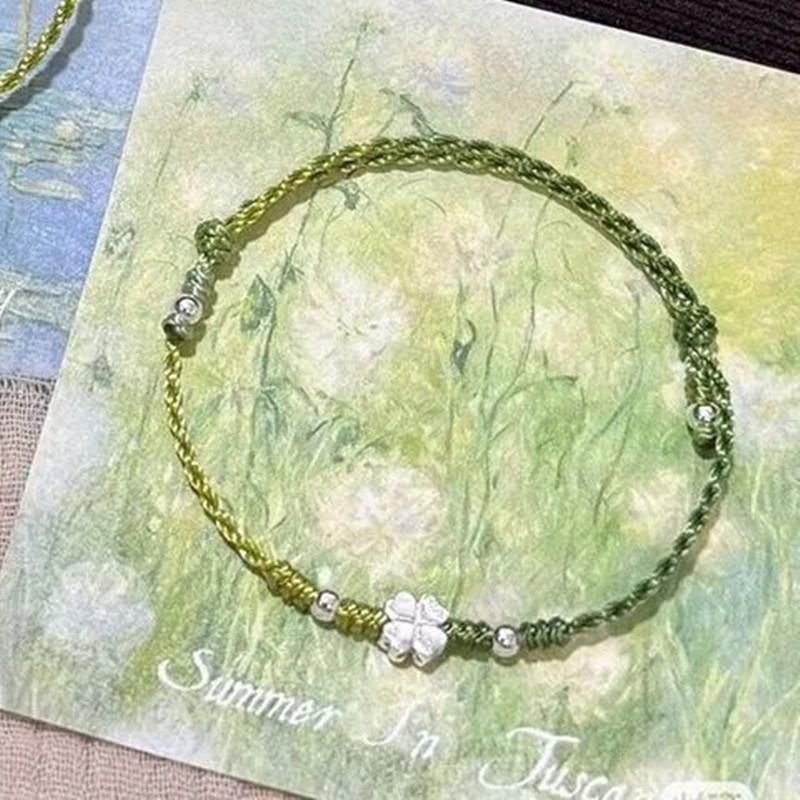 

Newcomer Deal: Handmade Four-Leaf Clover Woven Bracelet - Unique & Exquisite Lucky Star Design