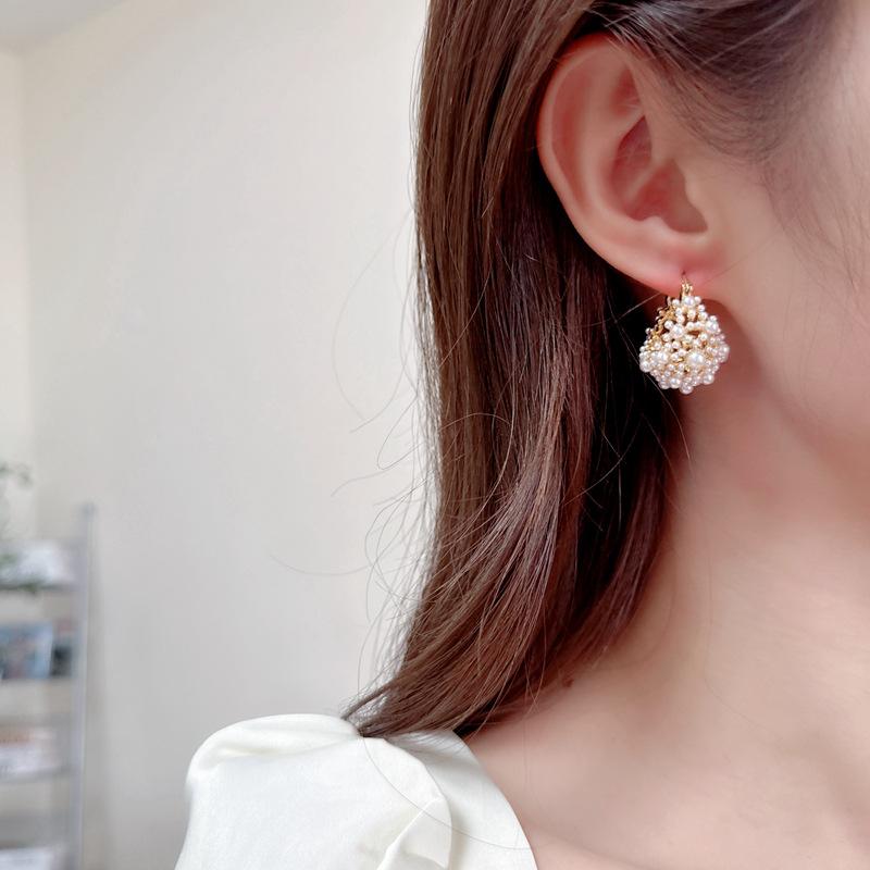 Women's Light Luxury Imitation Pearl Flower Basket Earrings Fashionable and Versatile Unique and Design Sense Earrings