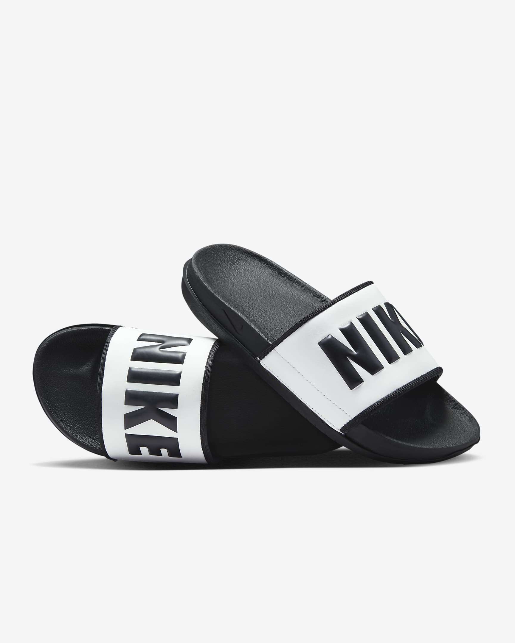 

Женские кроссовки Nike OffCoat BQ4632-011