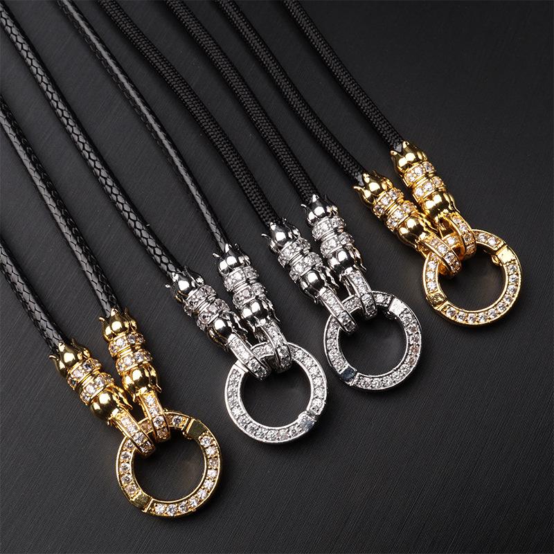 Tajlandzki amulet Klamra Lotosu Mikro-oprawa Łańcuszek z cyrkoniami: Złoto i Srebro, Regulowany Woskowany Skórzany Wielozawieszkowy.