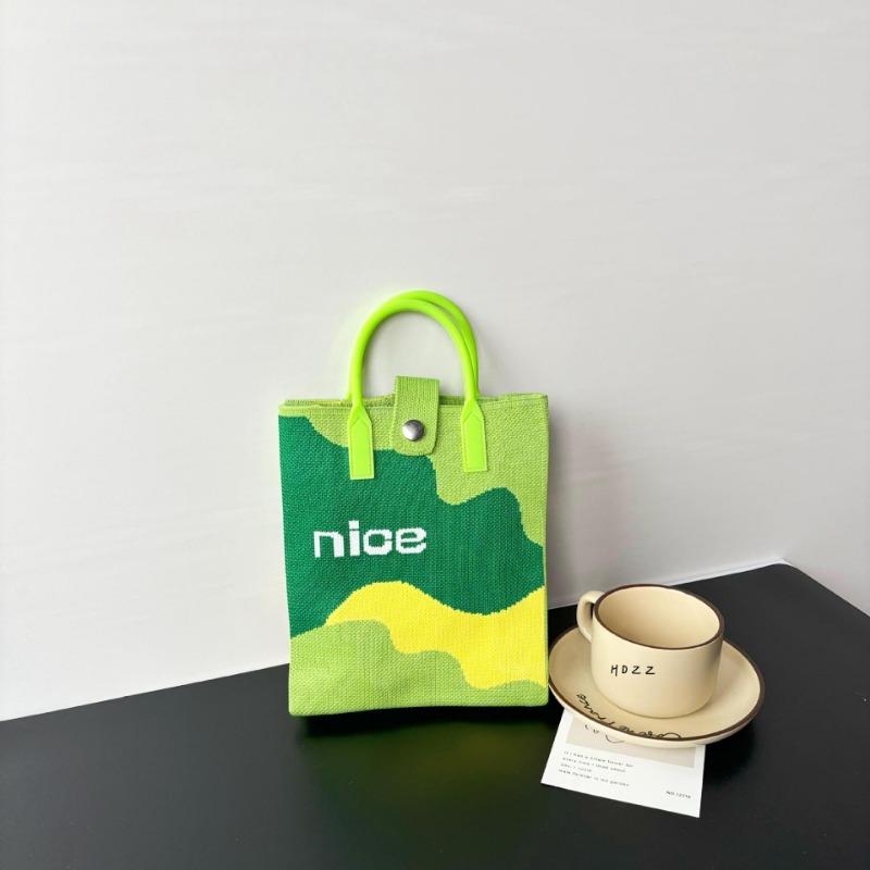 New large-capacity knitted bag, mobile phone bag, niche shoulder messenger bag, high-end, cartoon fashion handbag.