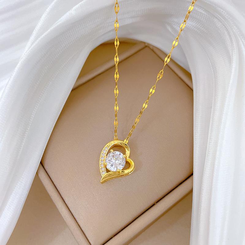 Love Eccentric Personality Light Luxury Temperament Gorgeous Full Diamond Necklace Female Versatile Collarbone Chain