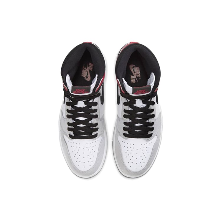 Jordan 1 Retro High Light Rauchgrau 555088-126
