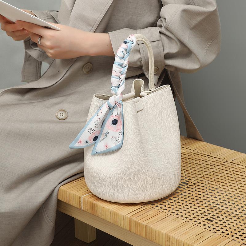 2025 Women's Genuine Leather Crossbody Bucket Handbag: High-End Spring/Autumn Collection