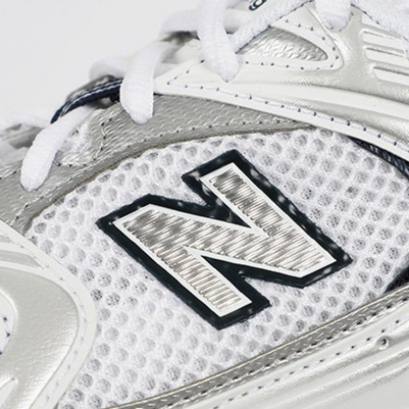New Balance Sneakers 530