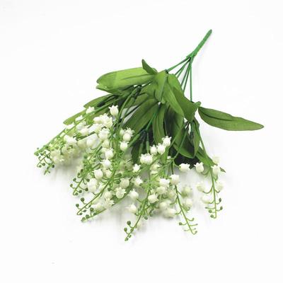 Decoração de casa – Flores e coroas artificiais