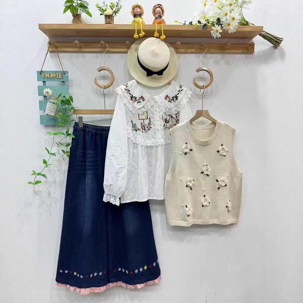 327 Autumn Japanese Sweet Handmade 3D Flower Loose Knit College Vest