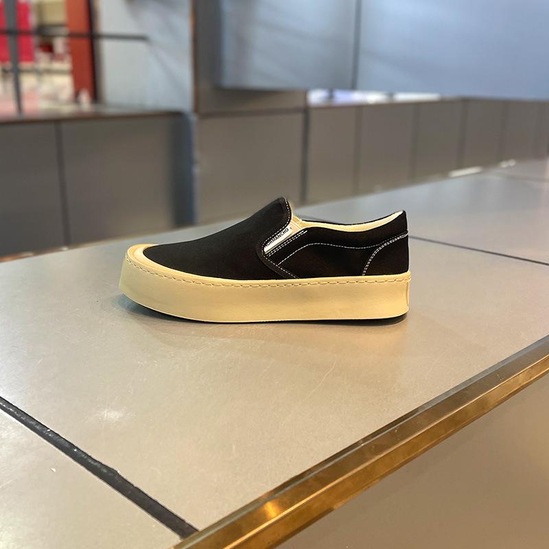 Spring and summer new thick-soled low-top board shoes, light and comfortable leisure sports xs