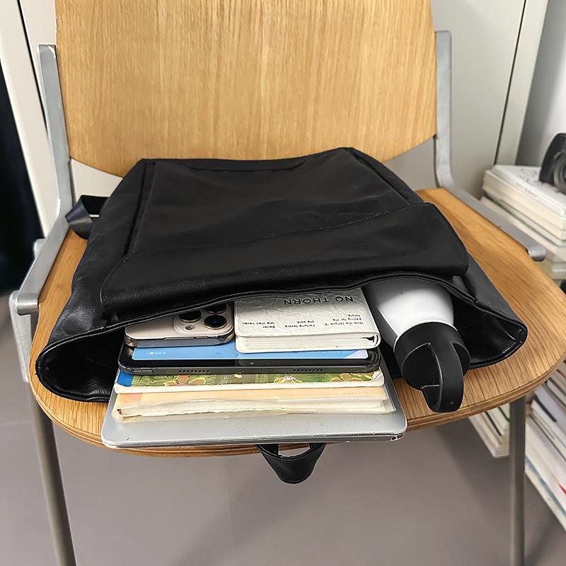 Retro Large Capacity Men's Backpack Soft Leather Student Backpack