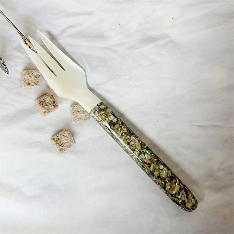 Abay Handmade Shell Cutlery Set