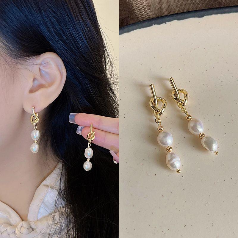 

Baroque Natural Pearl Earrings for Women French Style Retro Elegant Stud Earrings Niche Style Fancy Accessible Luxury Handmade Ear Rings Section 18#-Silver Needle