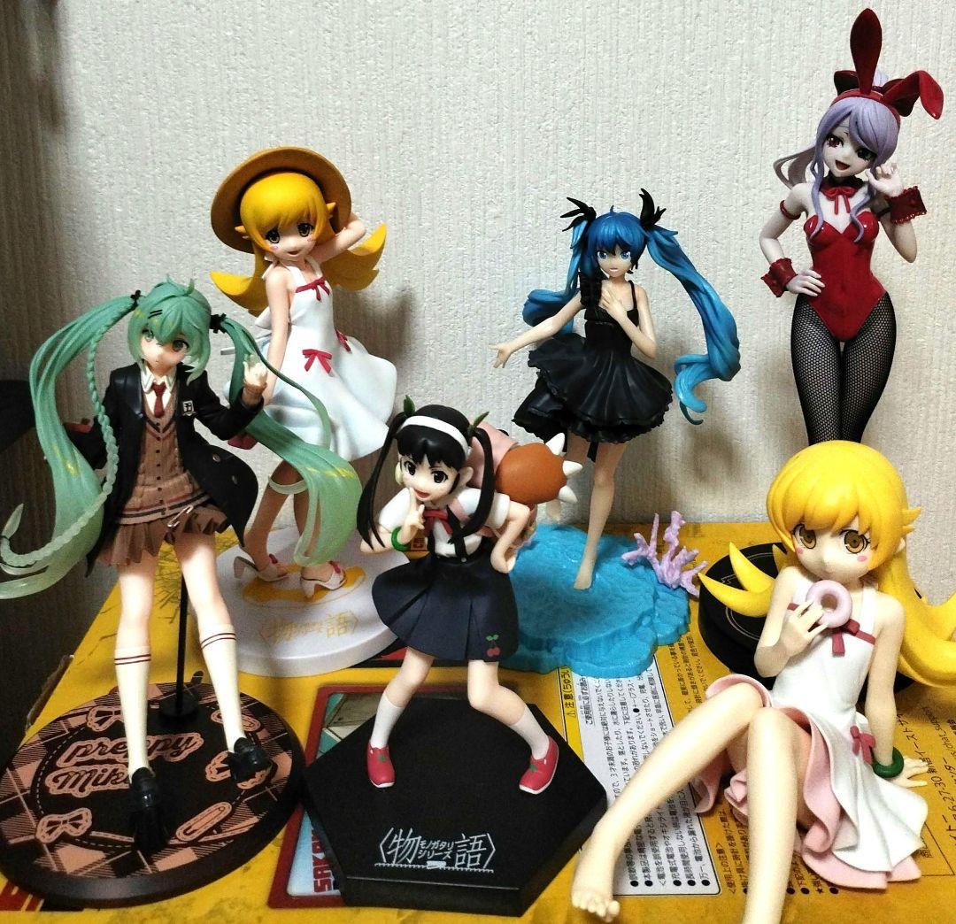 

[USED] 6 beautiful girl figures bundled together