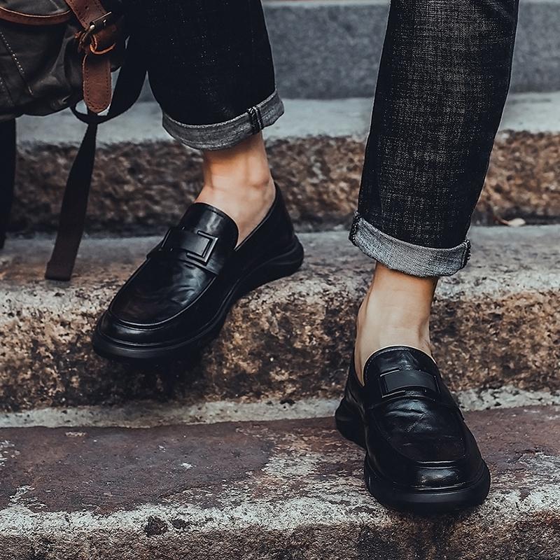 Fashion Casual Slip on Formal Dress Loafers Breathable Soft Flats Handmade Male Non Slip Driving Flats Luxury Brand Men Leather Shoes