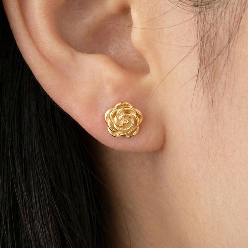 Französische Retro 3D-Rosen-Edelstahl-Ohrringe - Leichtes Luxus-Design für Damen