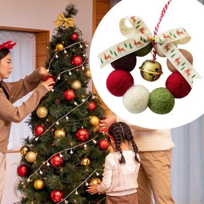 Jelmez kellékek – Karácsonyi díszek