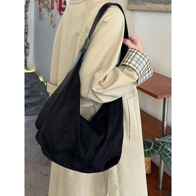 Damentaschen – Geräumige Taschen