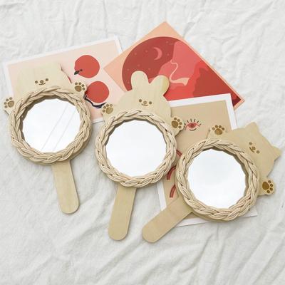 Miroir en rotin tissé à la main pour enfants Miroir à main animal de dessin animé amusant Miroir en rotin et bois Décoration de maison Chambre à coucher Miroir