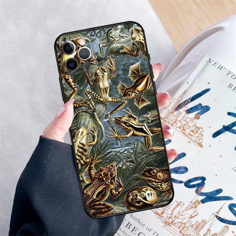 Vintage Retro Frog Mushrooms Phone Case For iPhone 16 Pro Max 11 12 13 Mini 14 15 Pro Max 15 16 Plus XR 16e Cover Coque