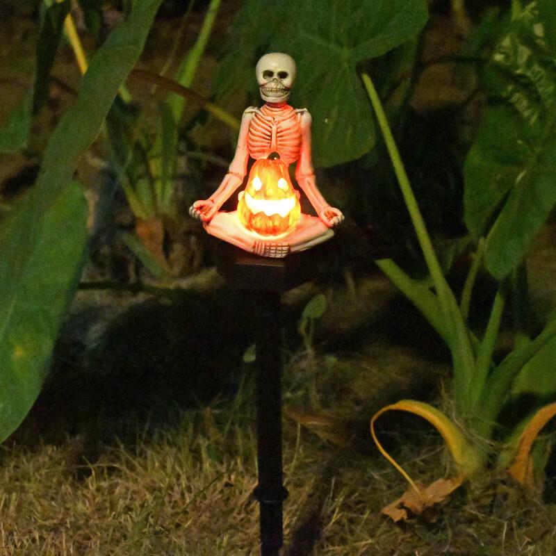 Solar Rose Skull Garden Light